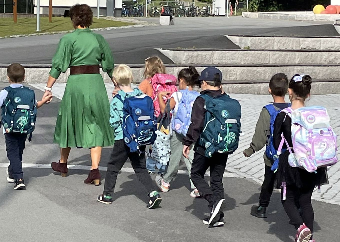 Foto: Janne Dahl Elever og lærer første skoledag