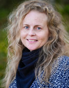 en person med blondt hår