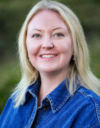 en person med blondt hår